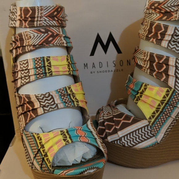 Platform Wedges - Picture 2 of 4